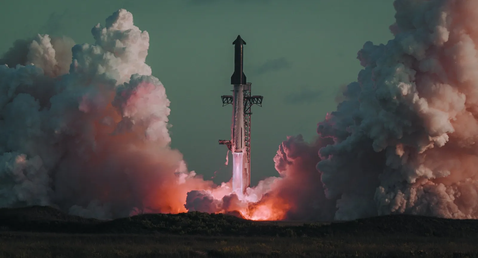 스타베이스 타워와 스타십 스택 (SpaceX, Flight 14)