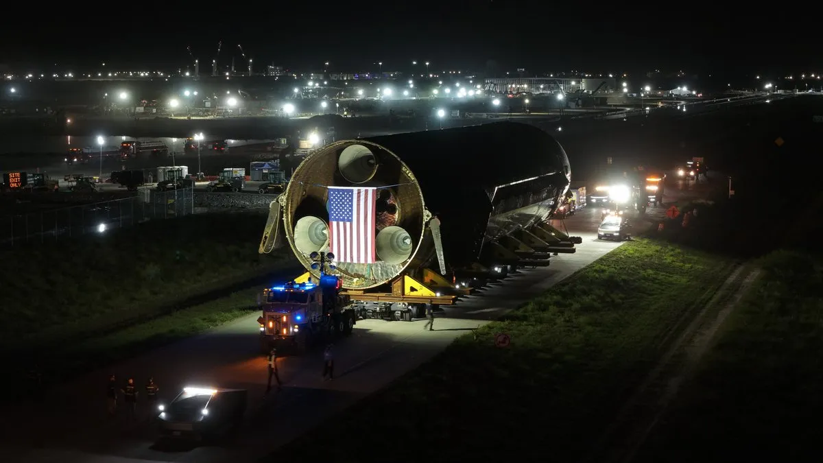 메가베이 안에서 수직으로 선 쉽 40과 다른 스타십들 (SpaceX)
