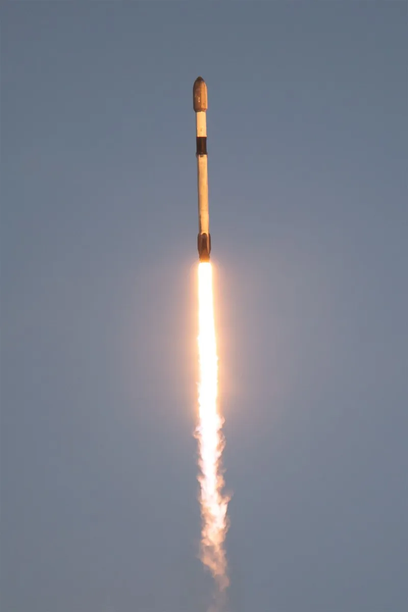 반덴버그 SLC-4E에서 이륙하는 팰컨9, 지난 9월 USSF-385 임무 (SpaceX 공식 사진)
